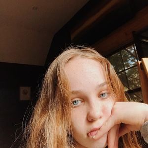 Meet your Posher, Lexi